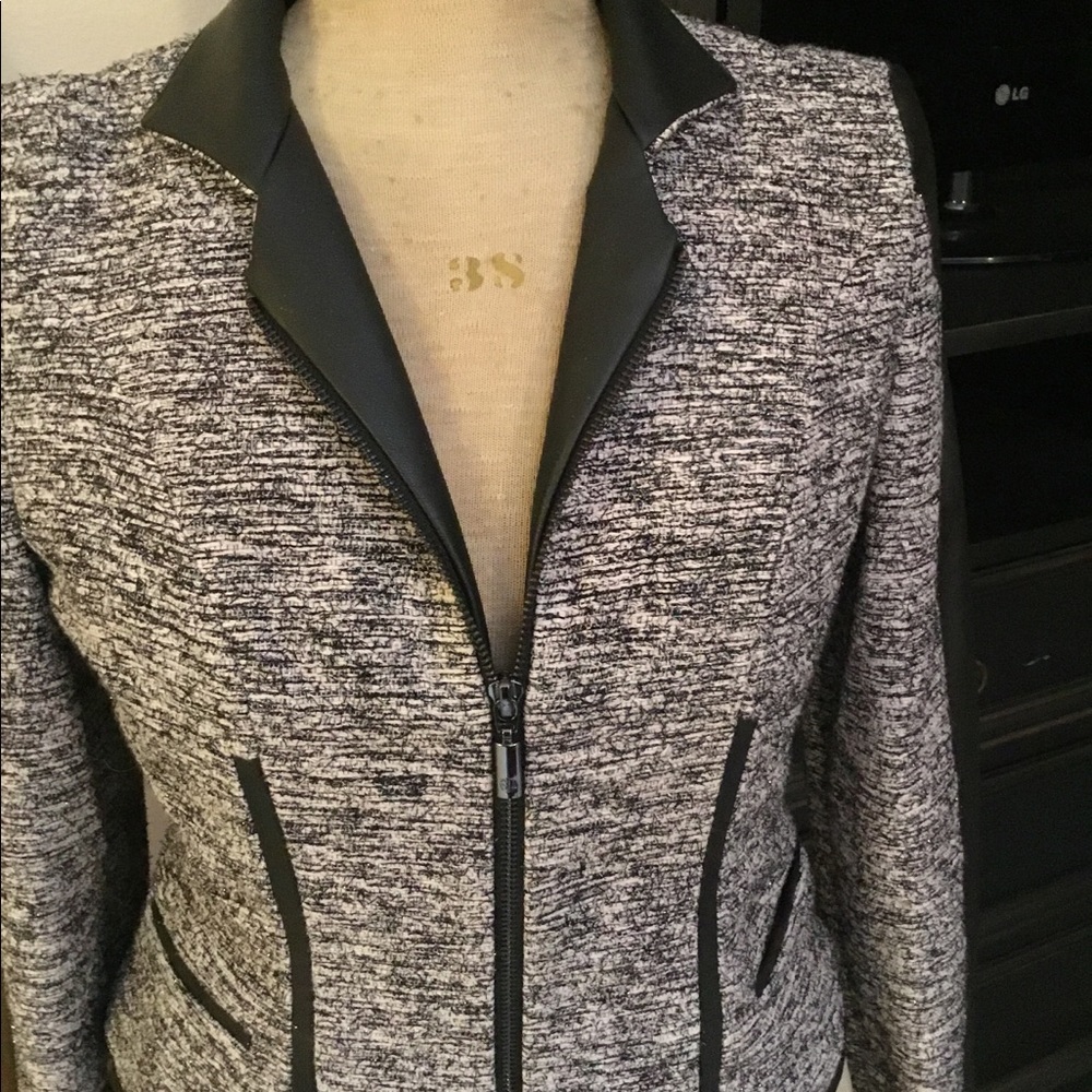 Fabulous Fitted Jacket!-Never Worn! - image 4